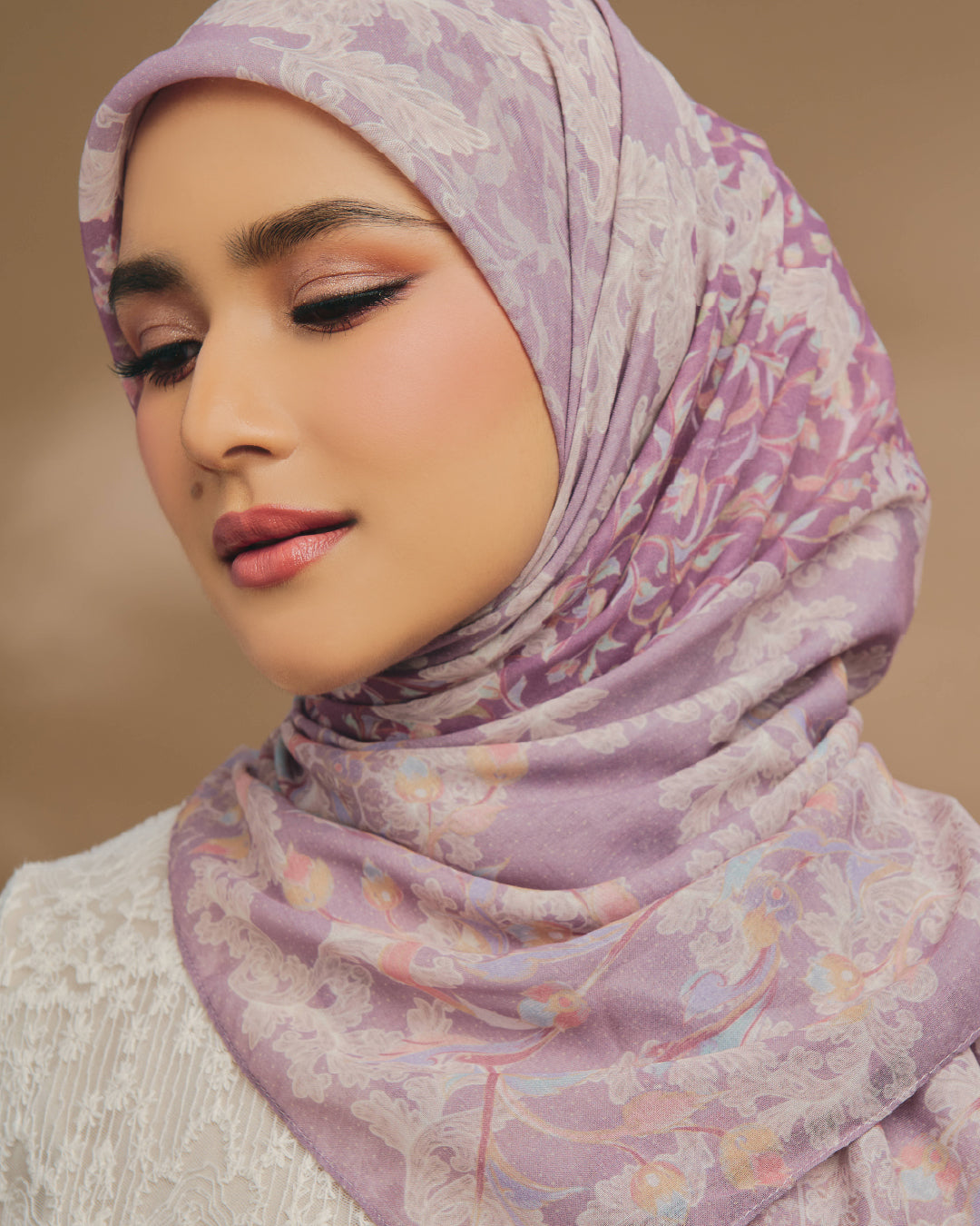 AZ CAMELLIA SWEET WISTERIA