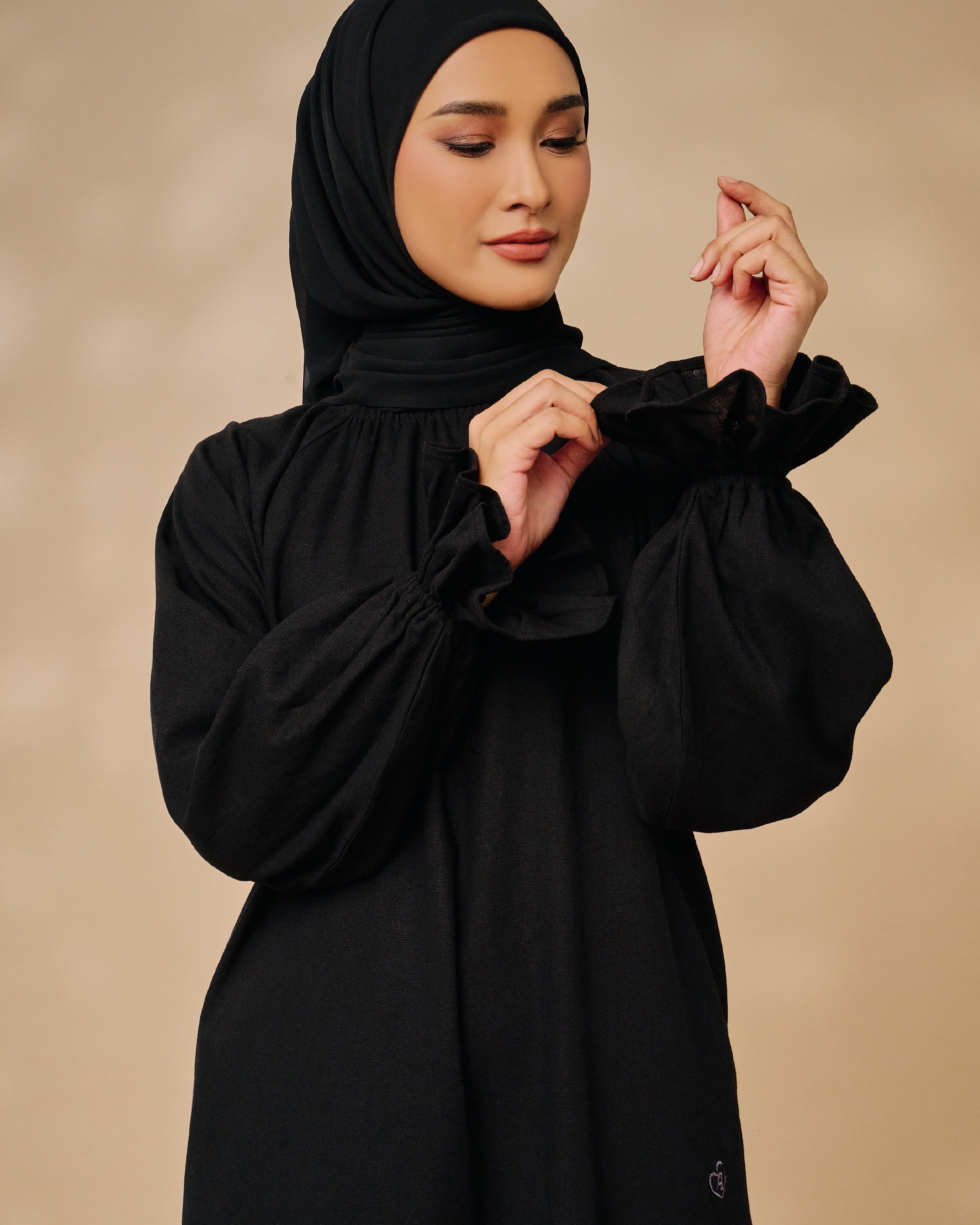 AZ GRACE DRESS EBONY