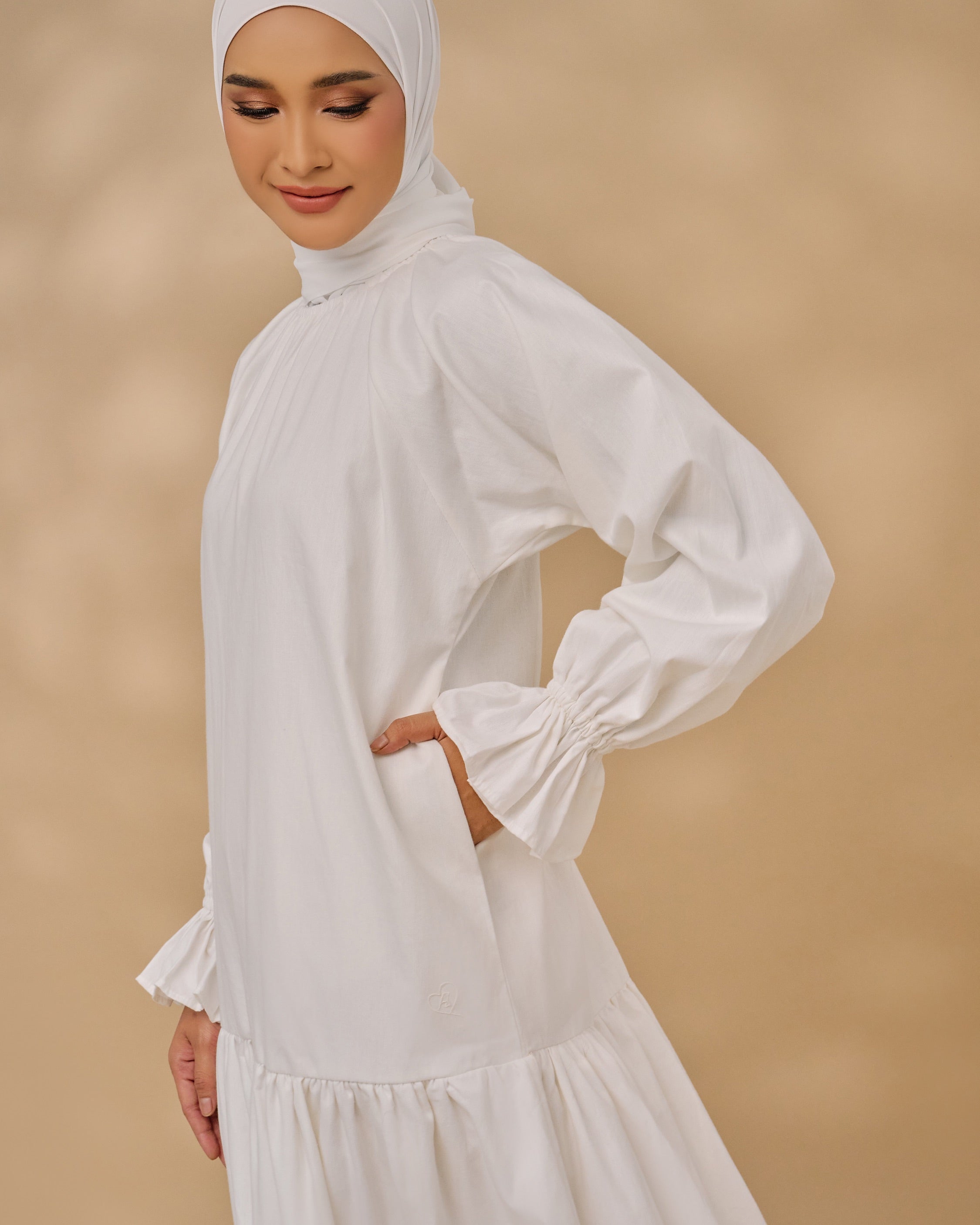 AZ GRACE DRESS PEARL