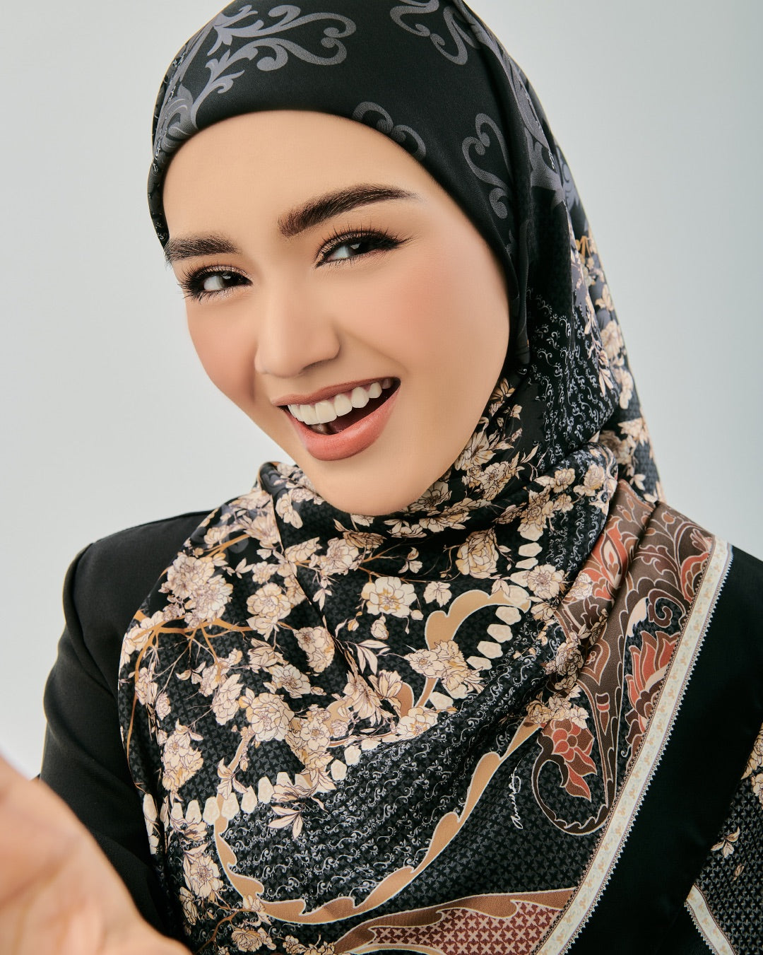 AZ TARI KENANGA