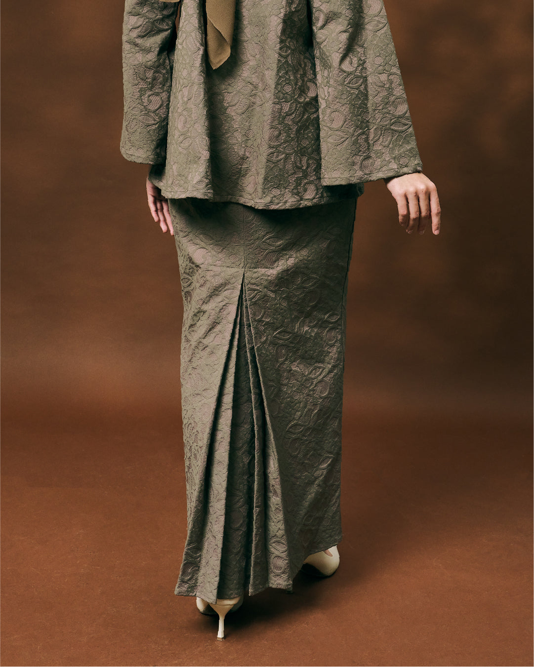 PART II: IRAMA - SARINA BRONZE OLIVE