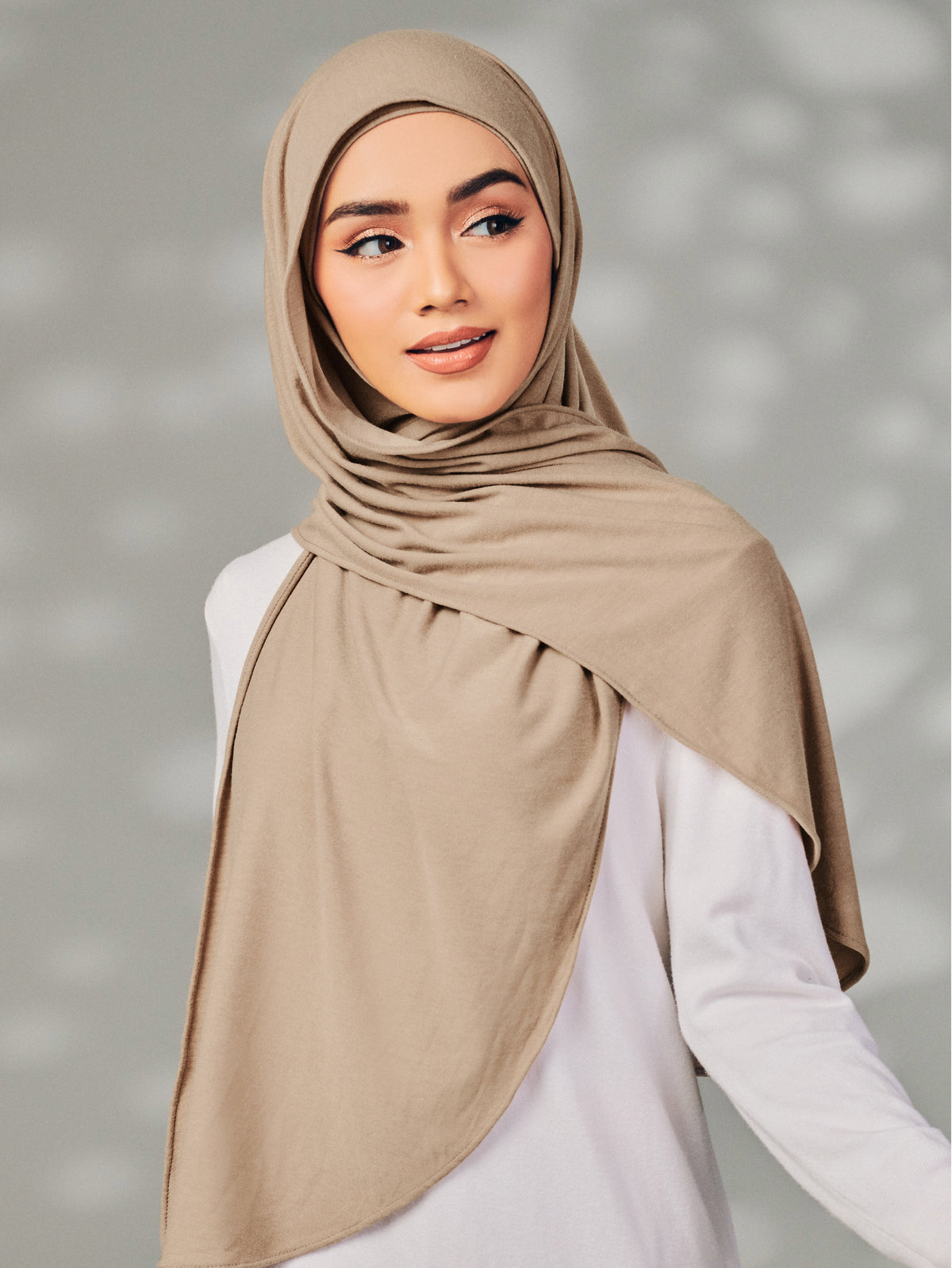 AZ MAYA CASUAL INSTANT ALMOND