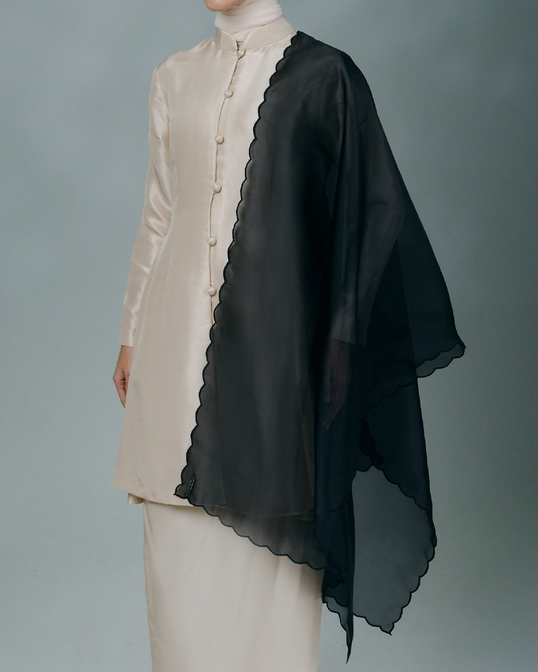 AZ MELATI ORGANZA SHAWL BLACK