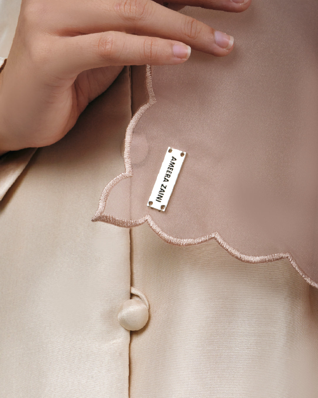 AZ MELATI ORGANZA SHAWL BLACK