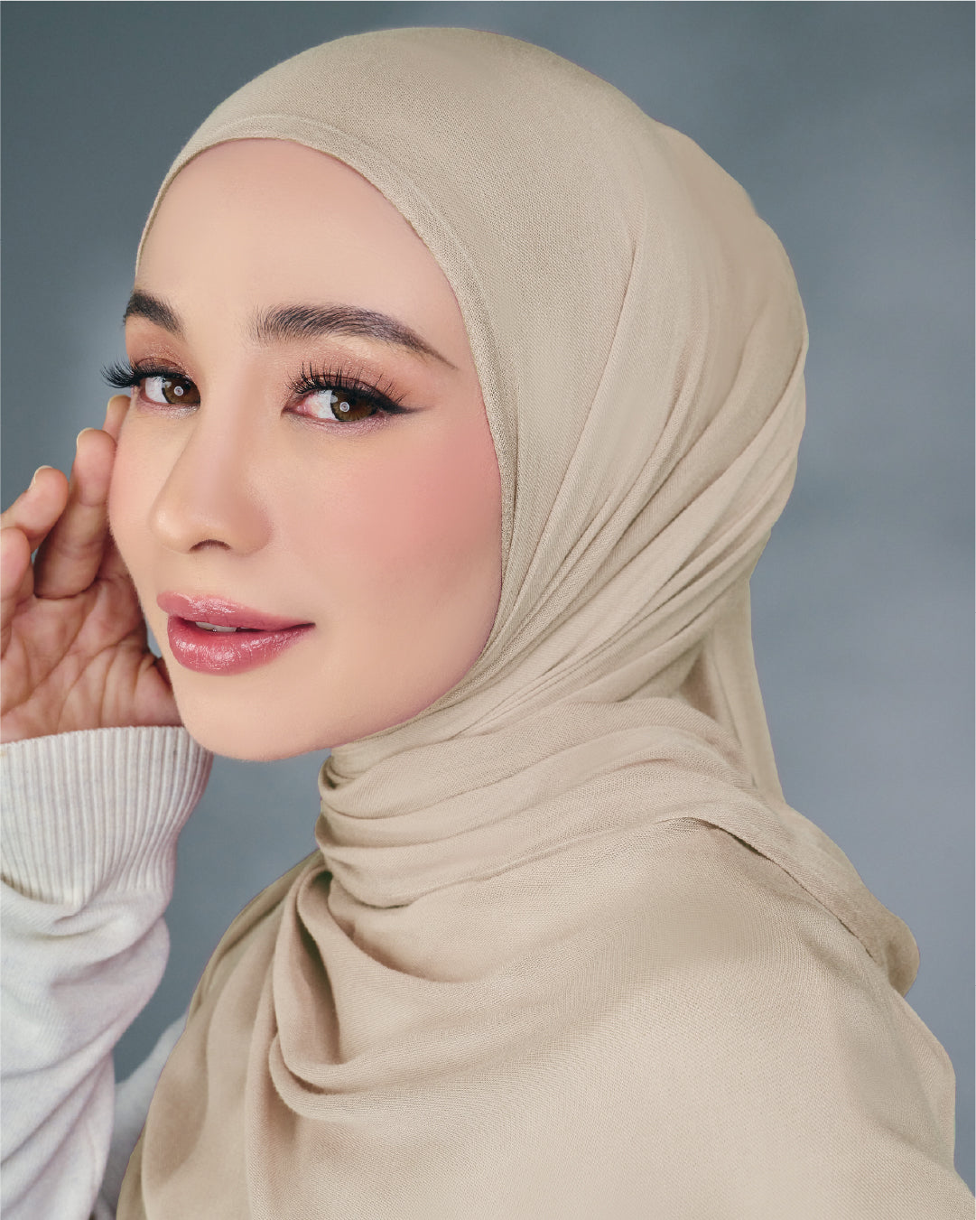 AZ NYNA SHAWL EGG SHELL