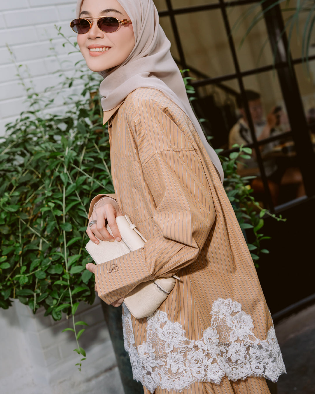 THE APRIL STRIPE SET CLASSIC BROWN