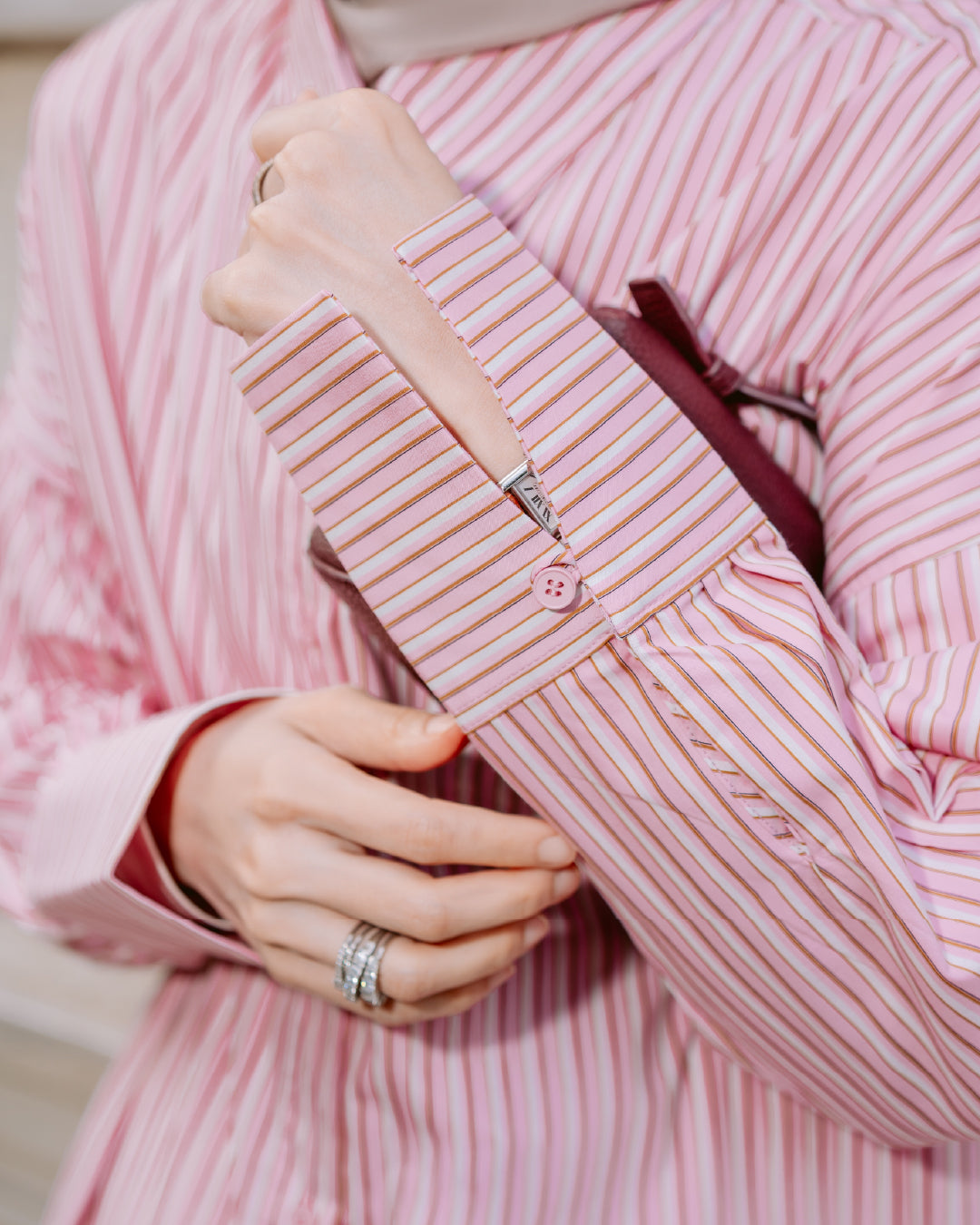 THE APRIL STRIPE SET CLASSIC PINK