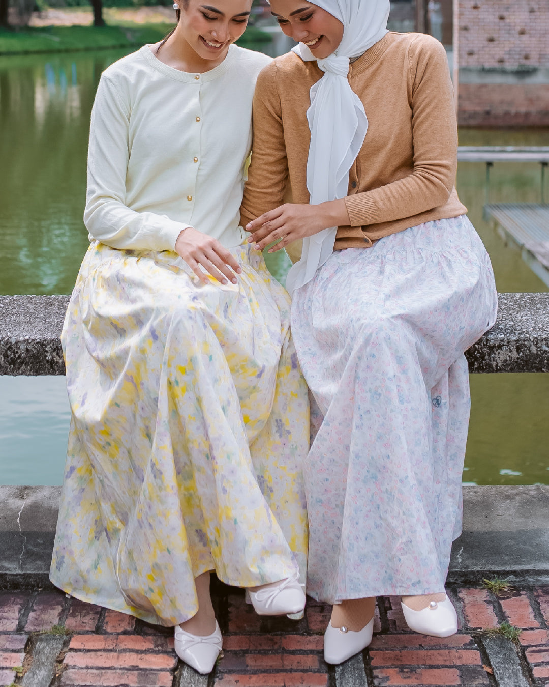 WANDERBLOOM SKIRT BLUE GARDENIA