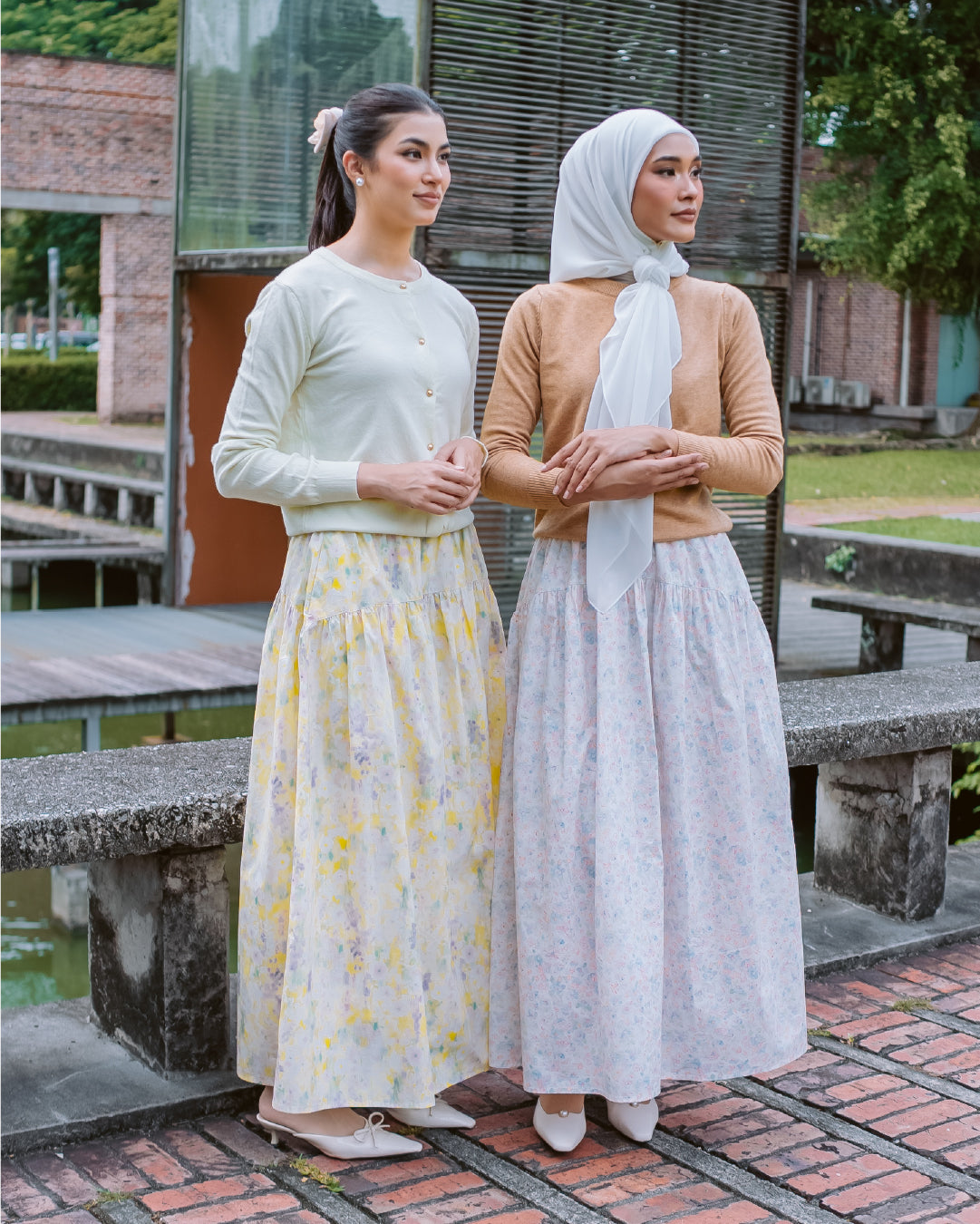 WANDERBLOOM SKIRT BLUE GARDENIA