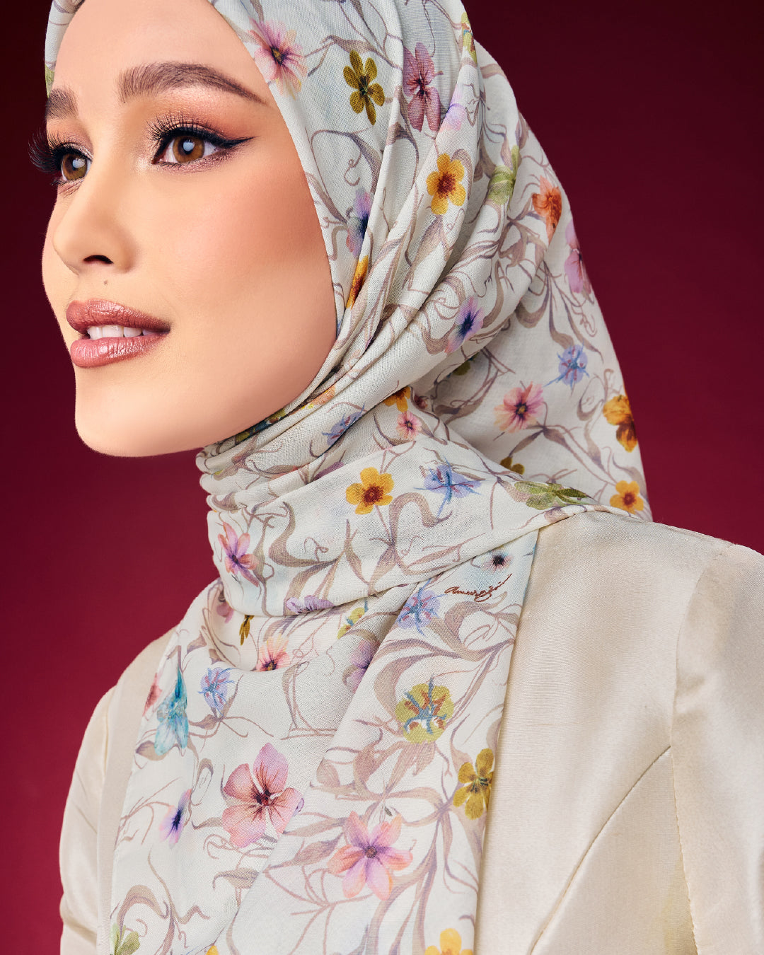 AZ HANNAH CALLA CREAM