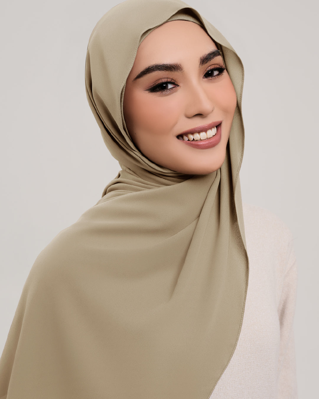 MAYA LITE INSTANT WITH COVERED NECK 2.0 BROWN SUGAR