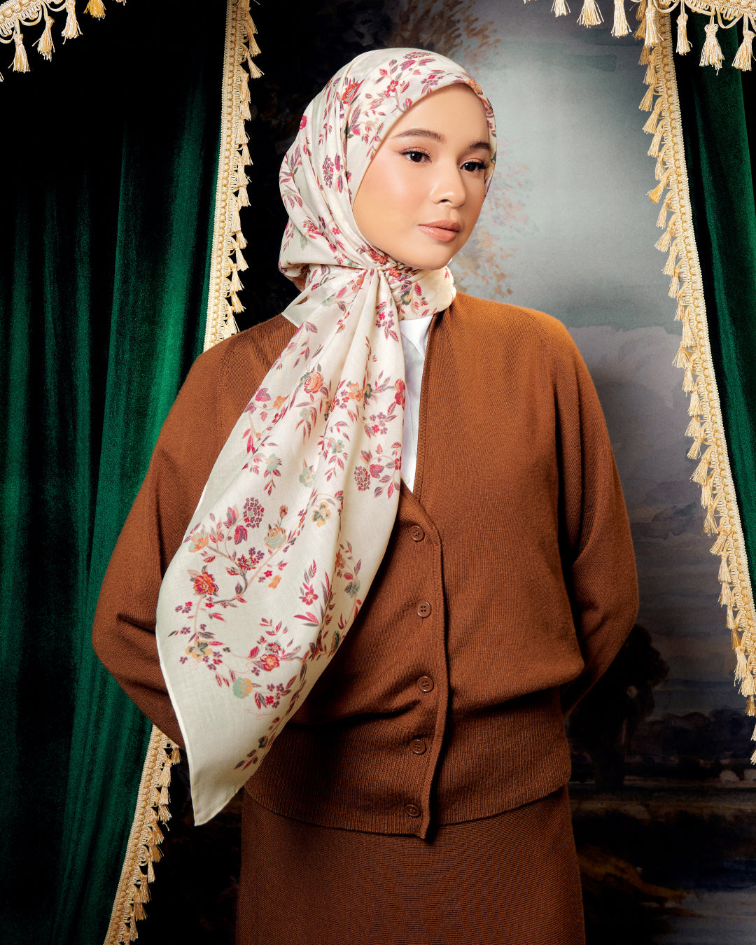 AZ IRISA ALMOND CREME
