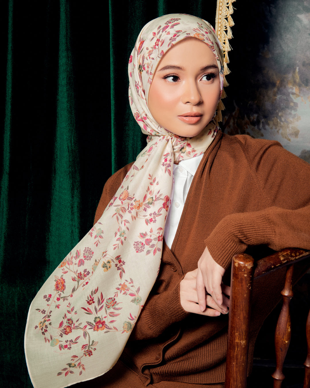 AZ IRISA ALMOND CREME