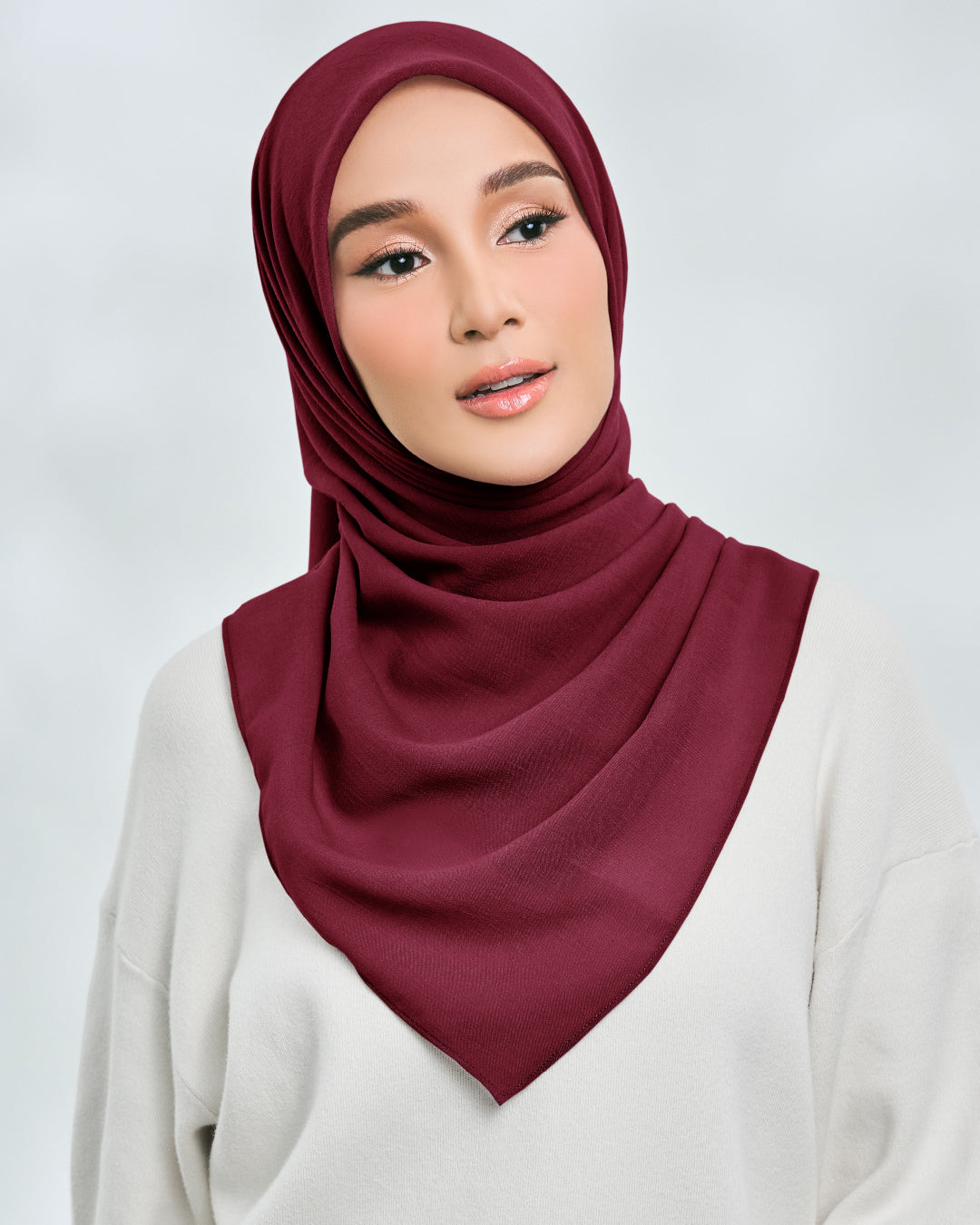 AZ NEUF SQUARE SCARLET