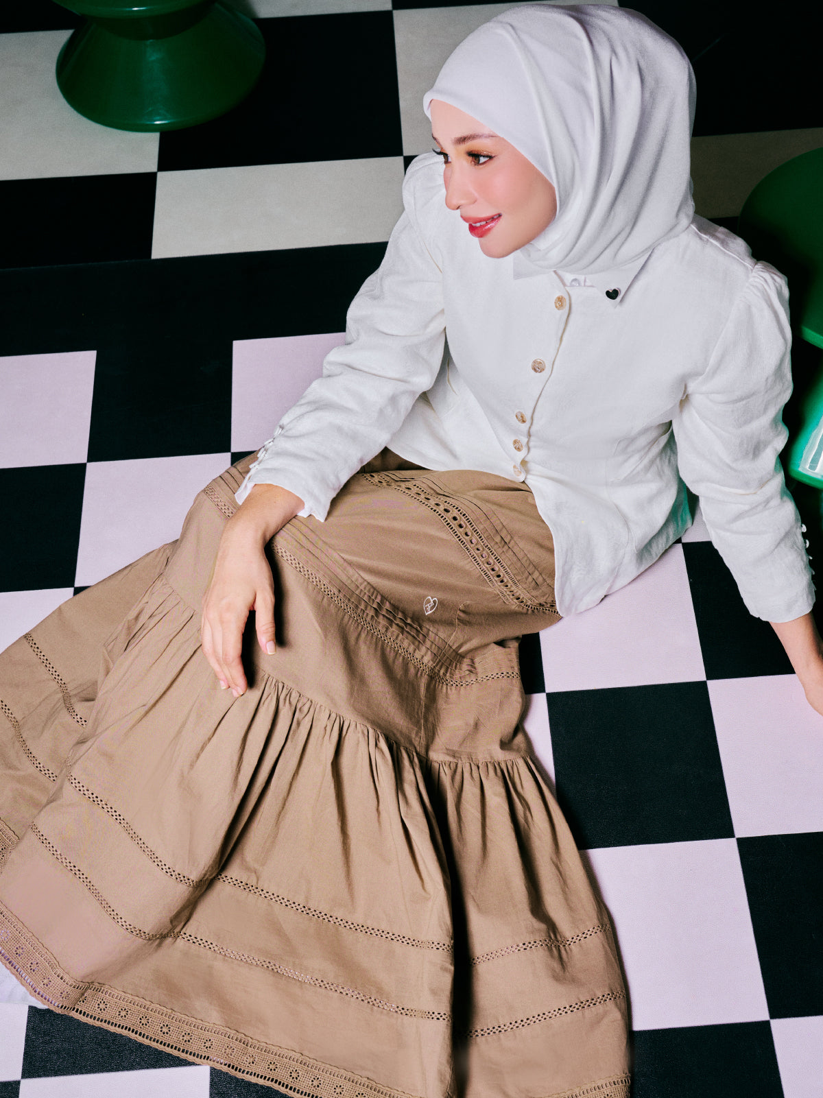 CHAPTER 1: IN HER ELEMENT | AZ PLAIN SKIRT