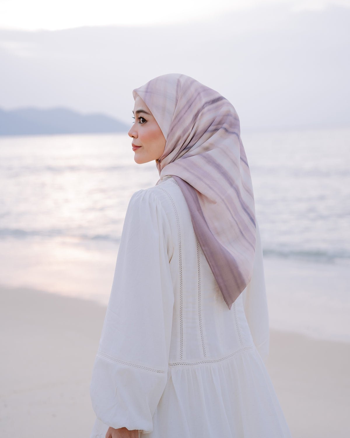 AZ LINDY MAUVE VEIL