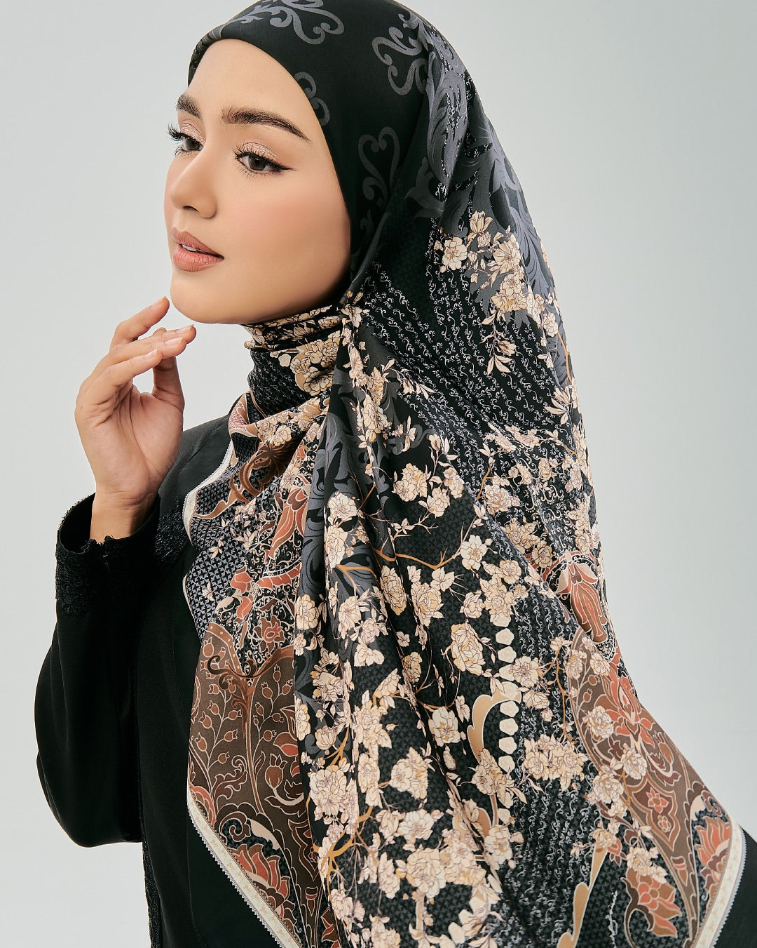 AZ TARI KENANGA