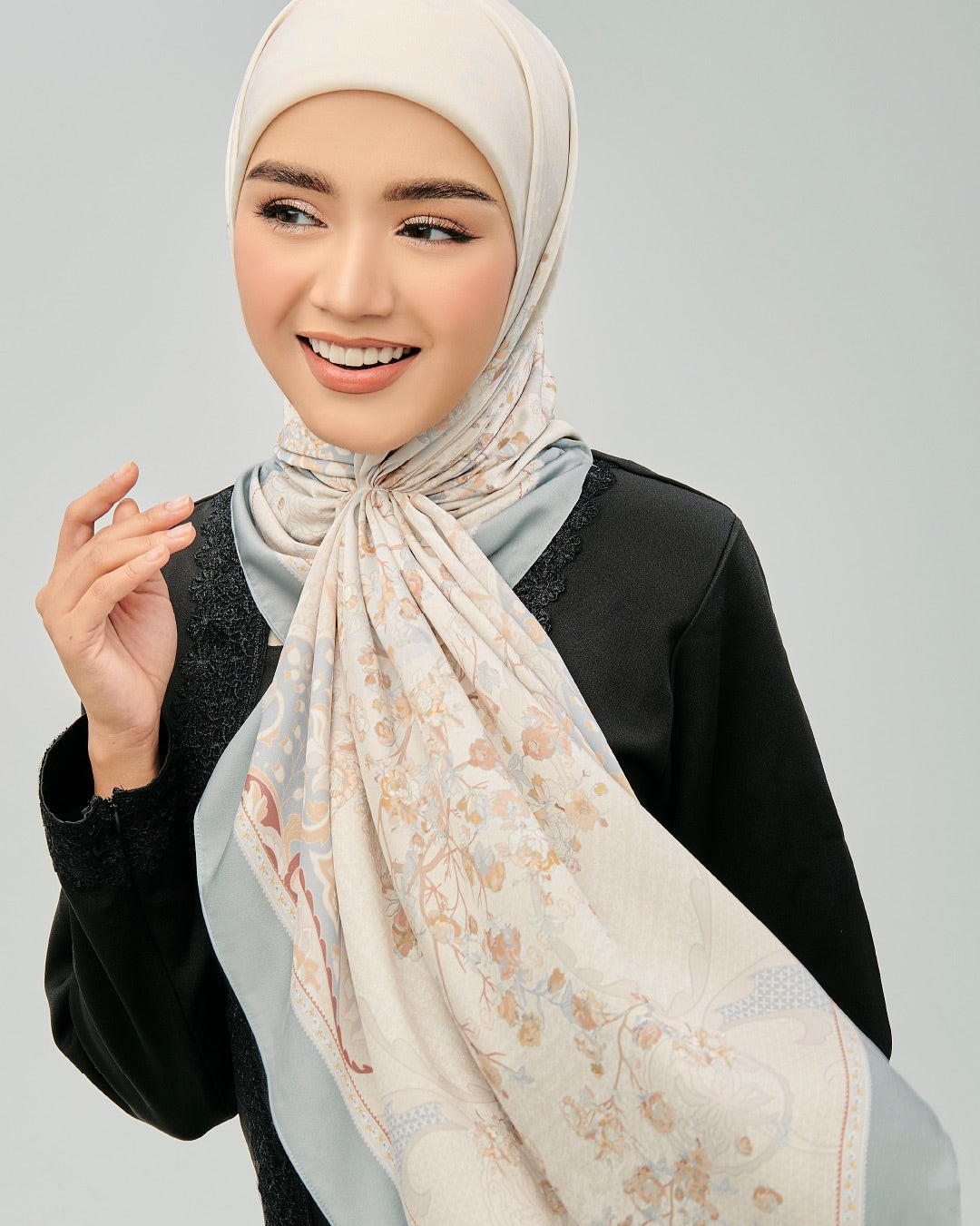 AZ TARI KIRANA