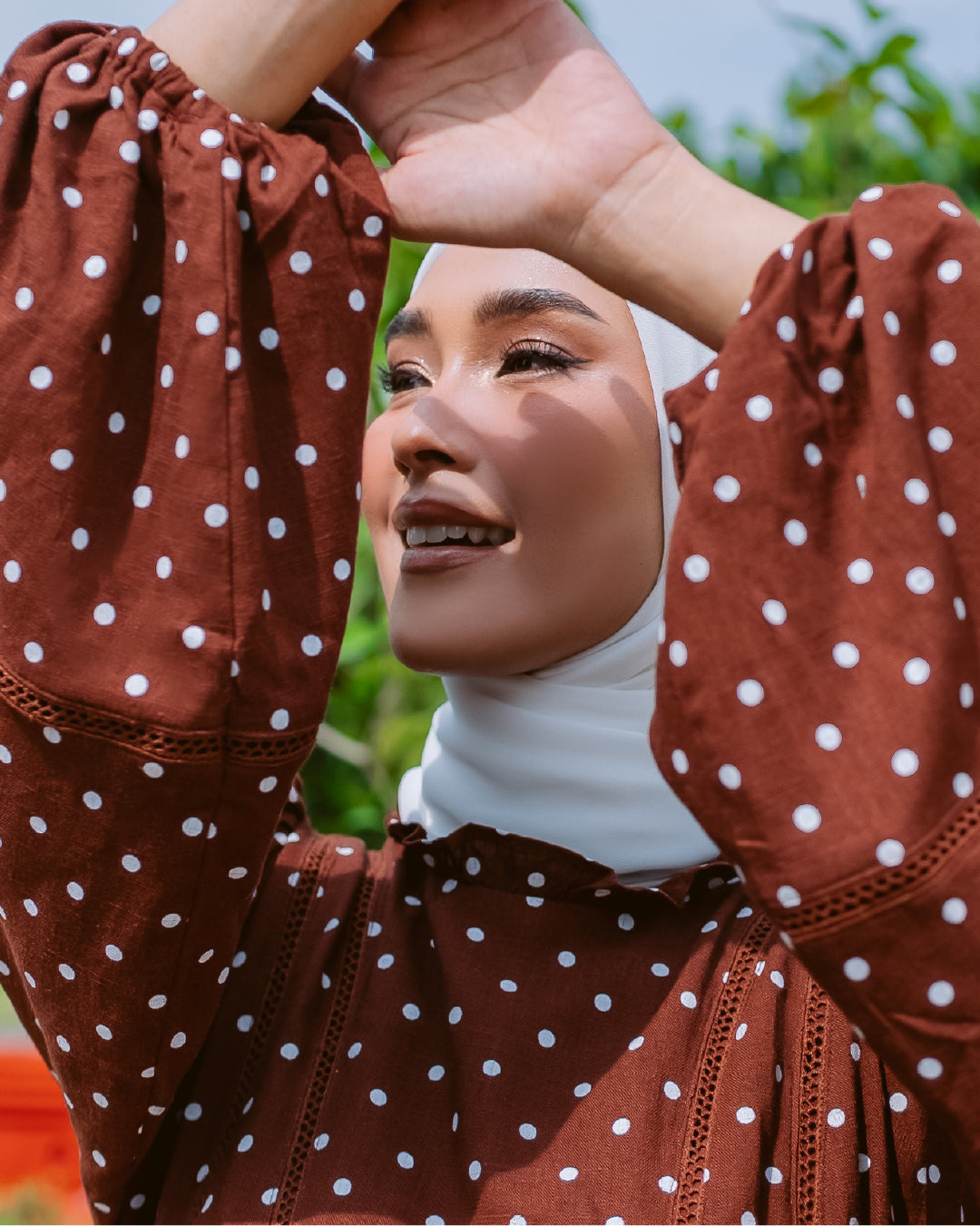 THE CHIC DOTS : BOLD DRESS