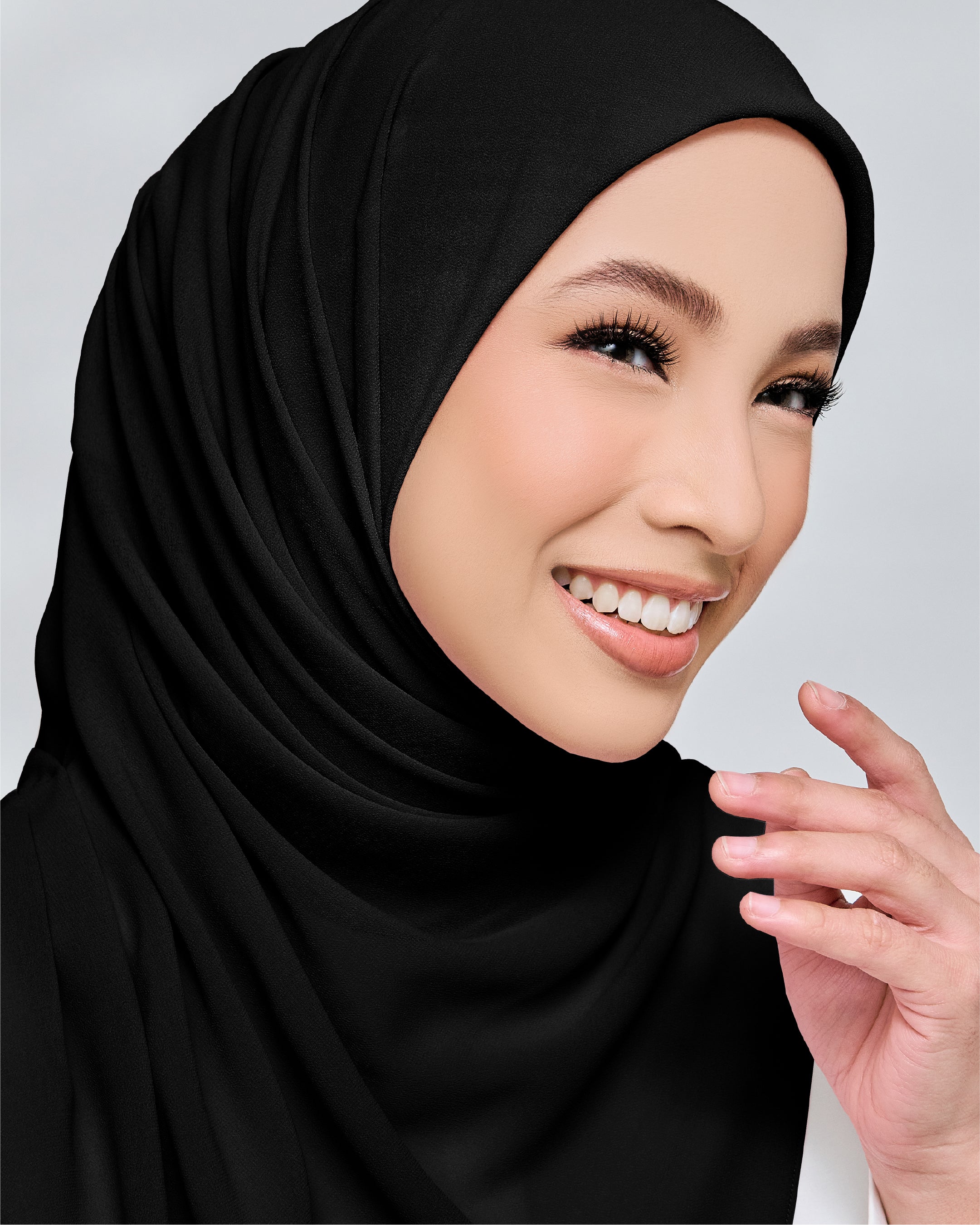 AZ IVY SQUARE NEW BLACK