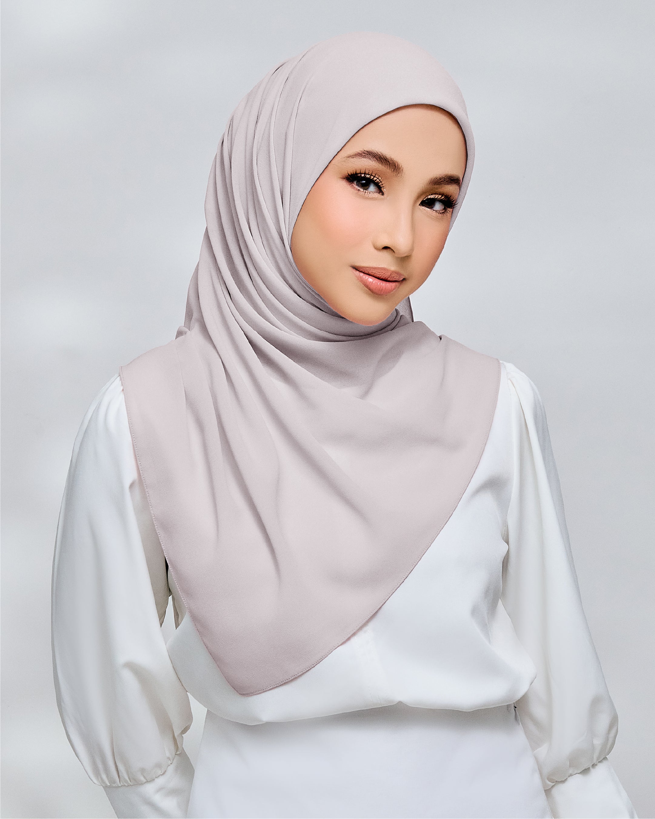 AZ IVY SQUARE NEW GLACIER GRAY