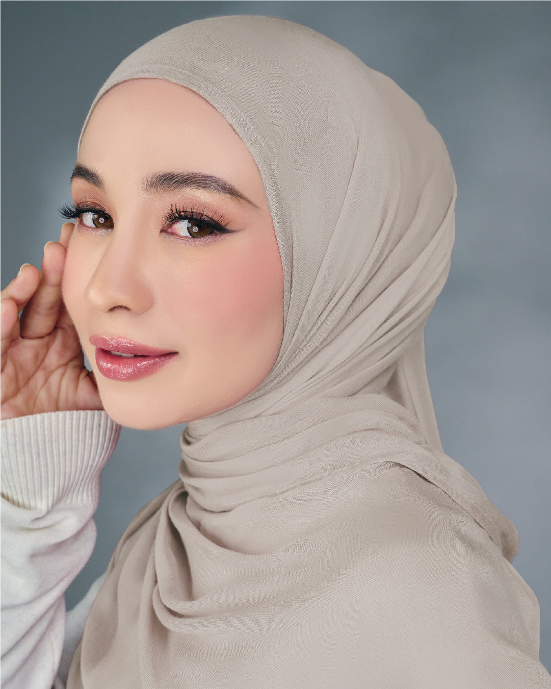 AZ NYNA SHAWL MACADAMIA