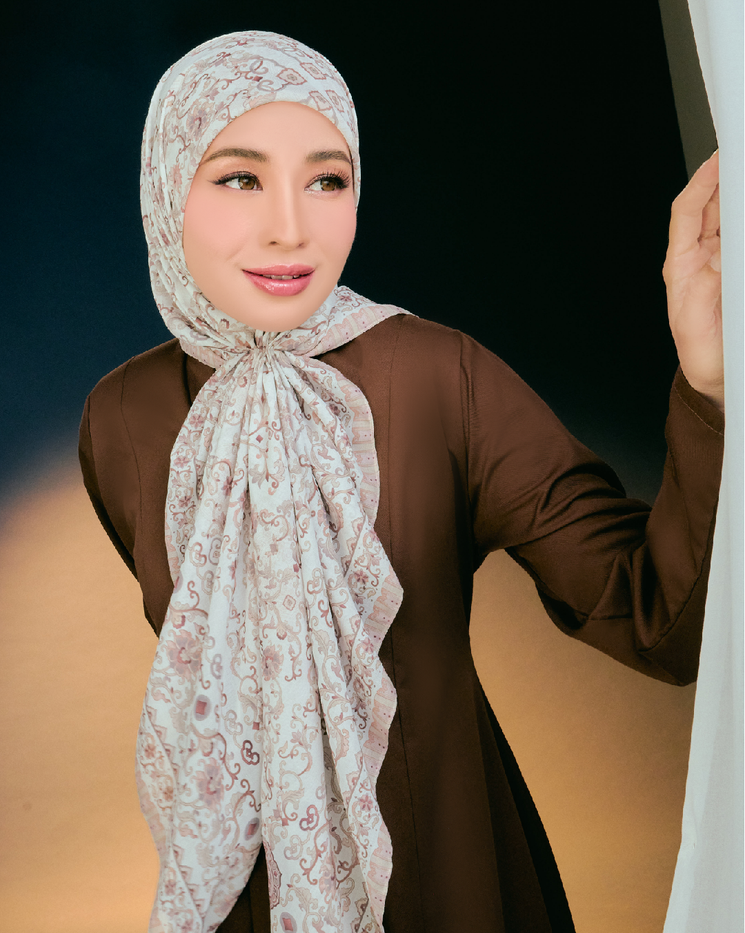 AZ QAIRA AMBROSE PURE