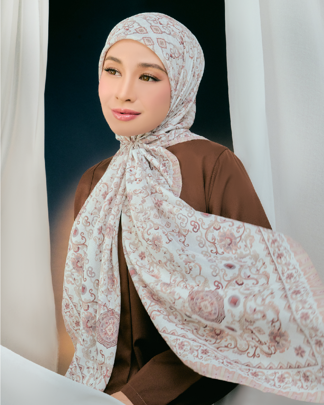 AZ QAIRA AMBROSE PURE