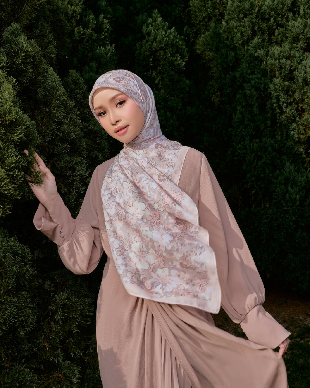 AZ REINA HICKORY MOUSSE