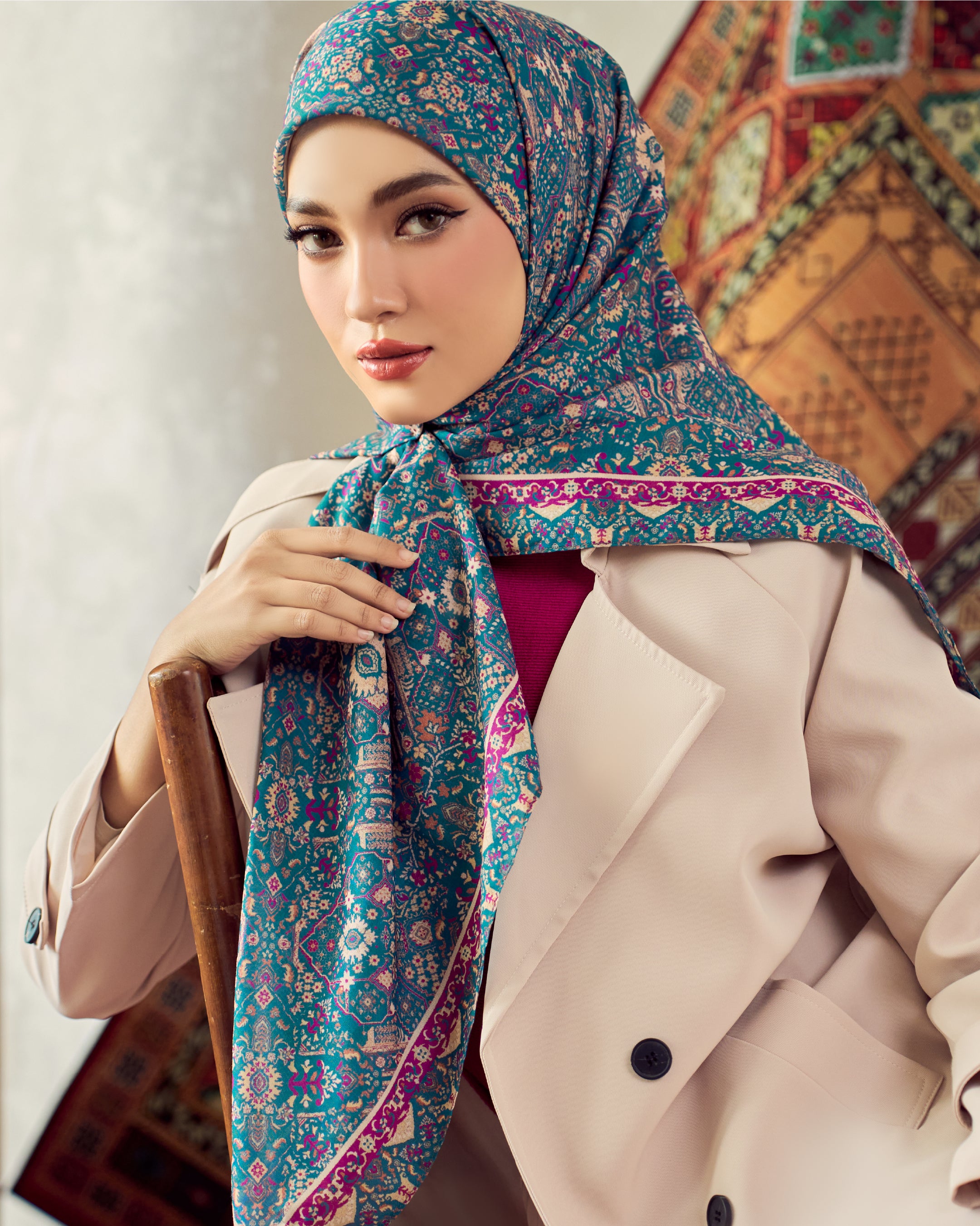 AZ ANAHITA NAWAL ZIRCON
