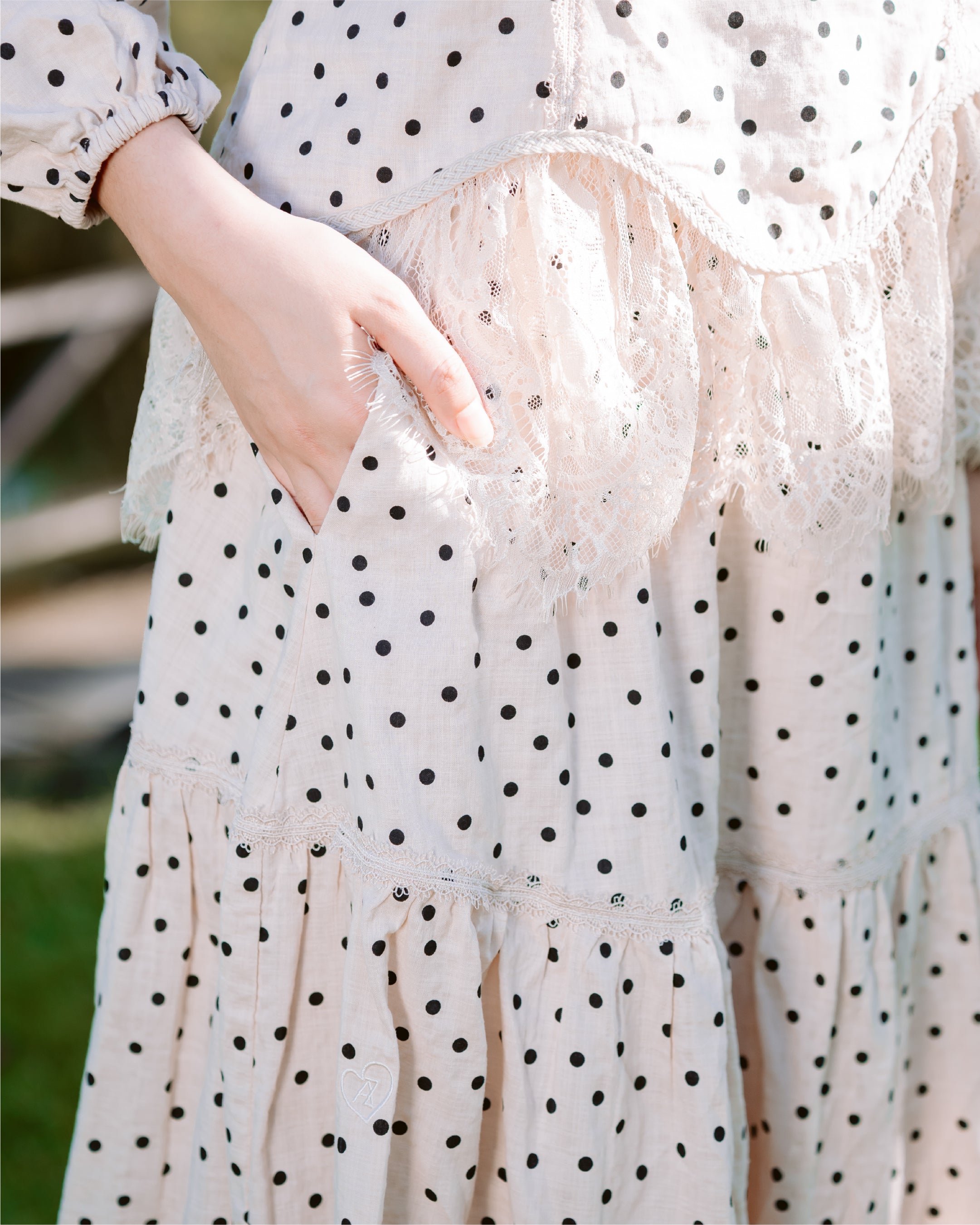 THE CHIC DOTS : CHIC SET - MOONLIT LACE