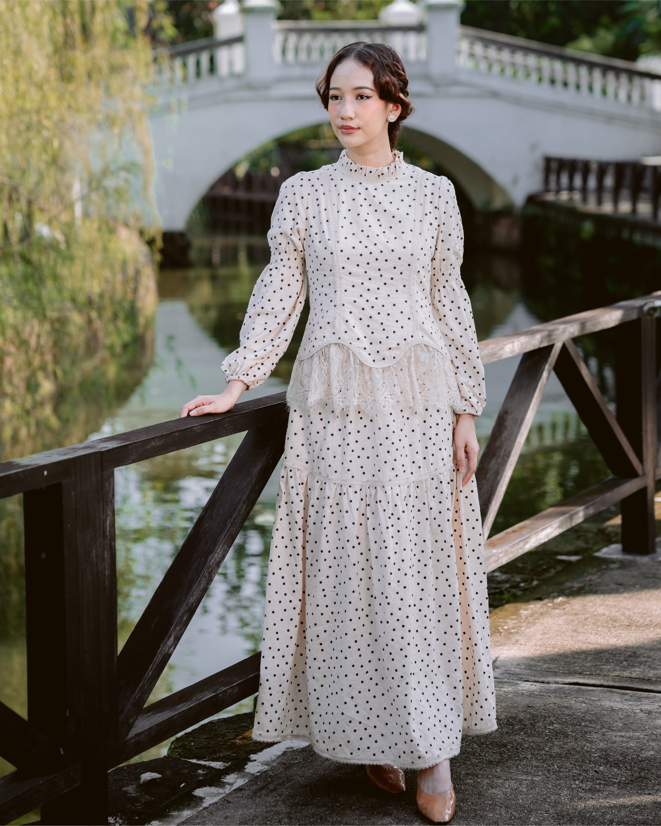 THE CHIC DOTS : CHIC SET - MOONLIT LACE