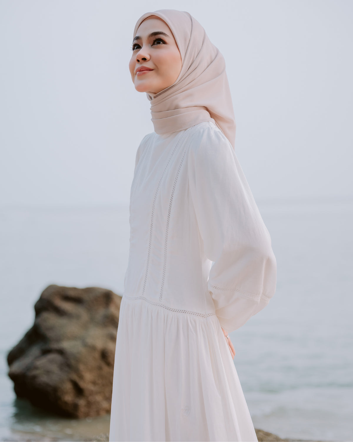 SURI DRESS VANILLA
