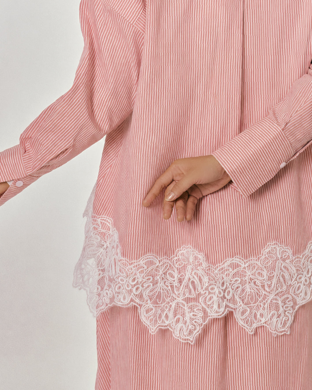 THE APRIL STRIPE SET CLOUDY PINK