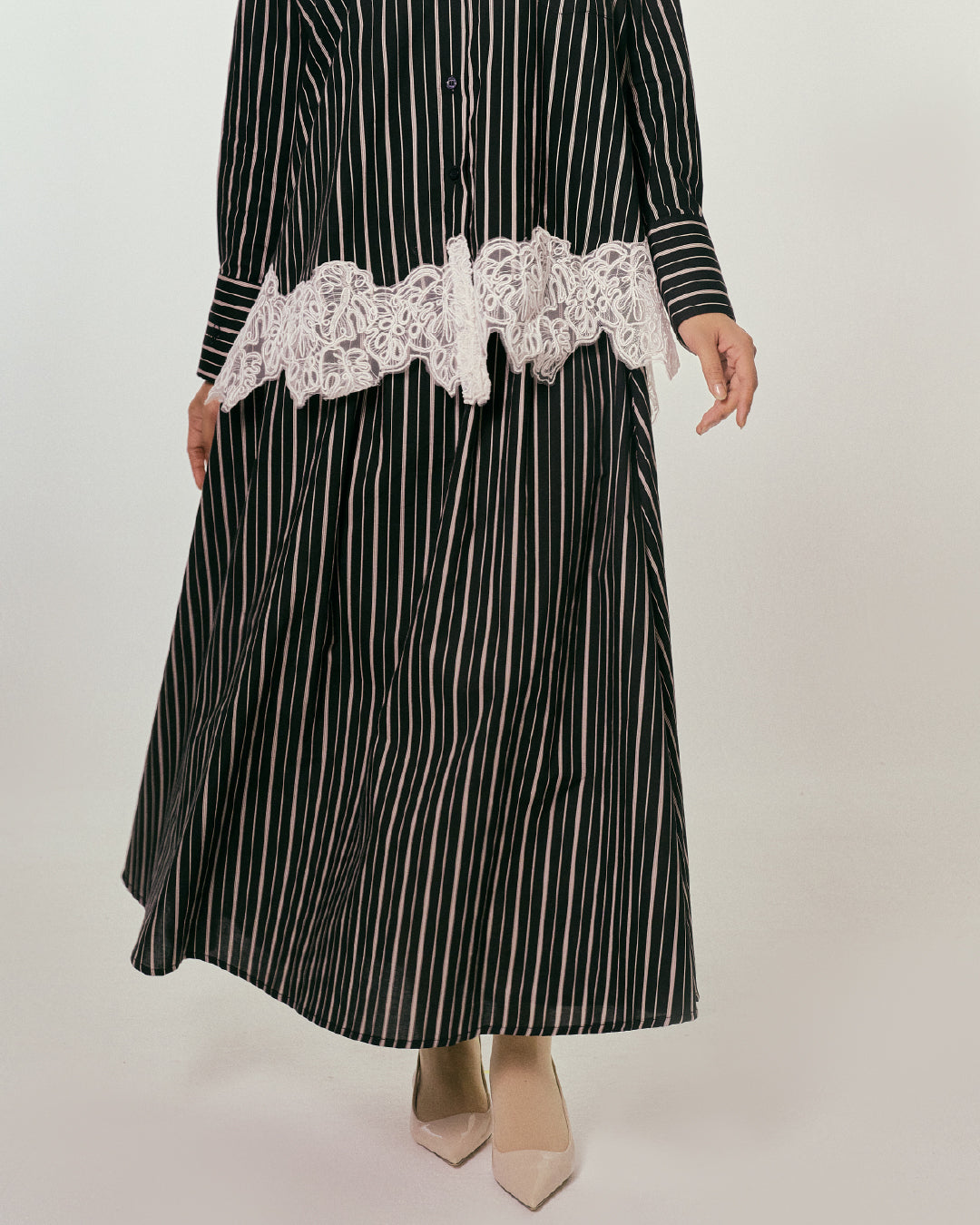 THE APRIL STRIPE SET CLASSIC BLACK