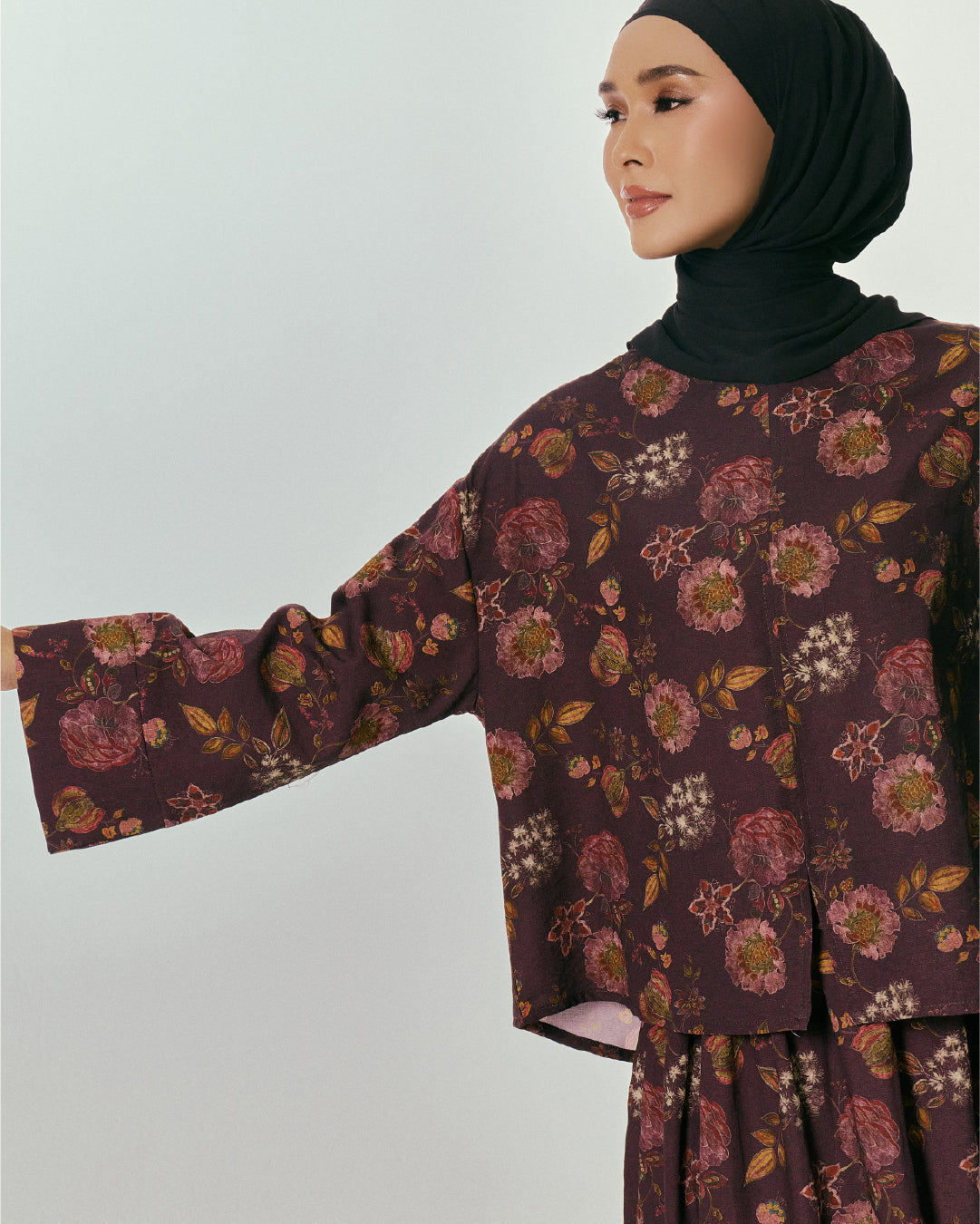 THE MAY FLEUR SET MAHOGANY