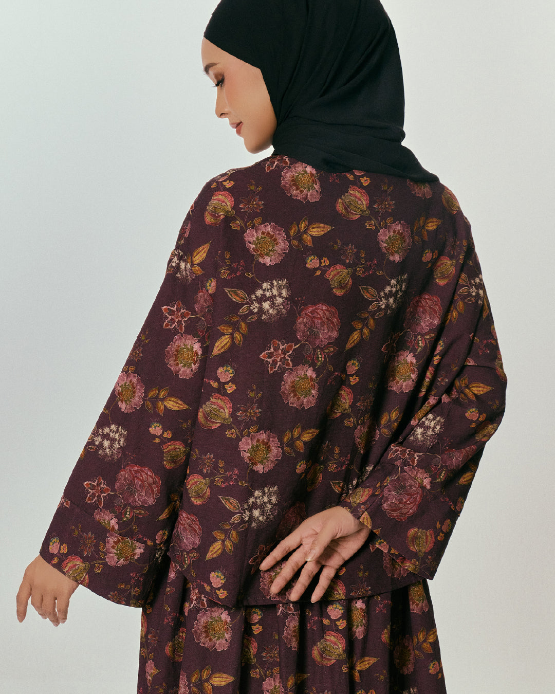 THE MAY FLEUR SET MAHOGANY