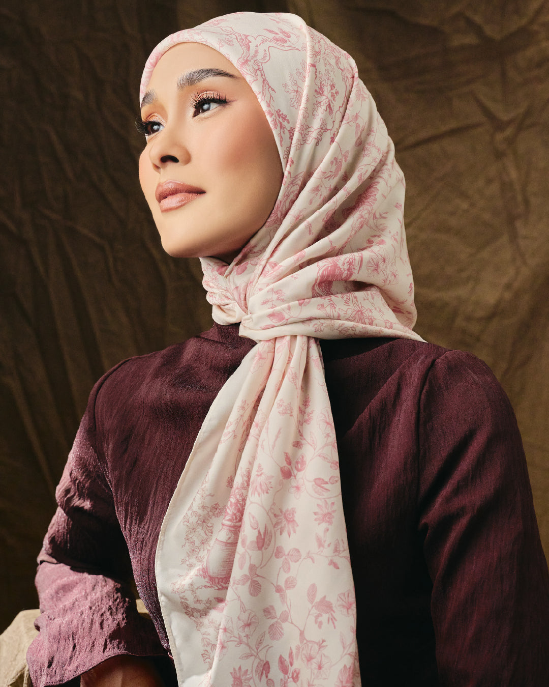 AZ WHIMSY GARDEN ORCHID GLACE