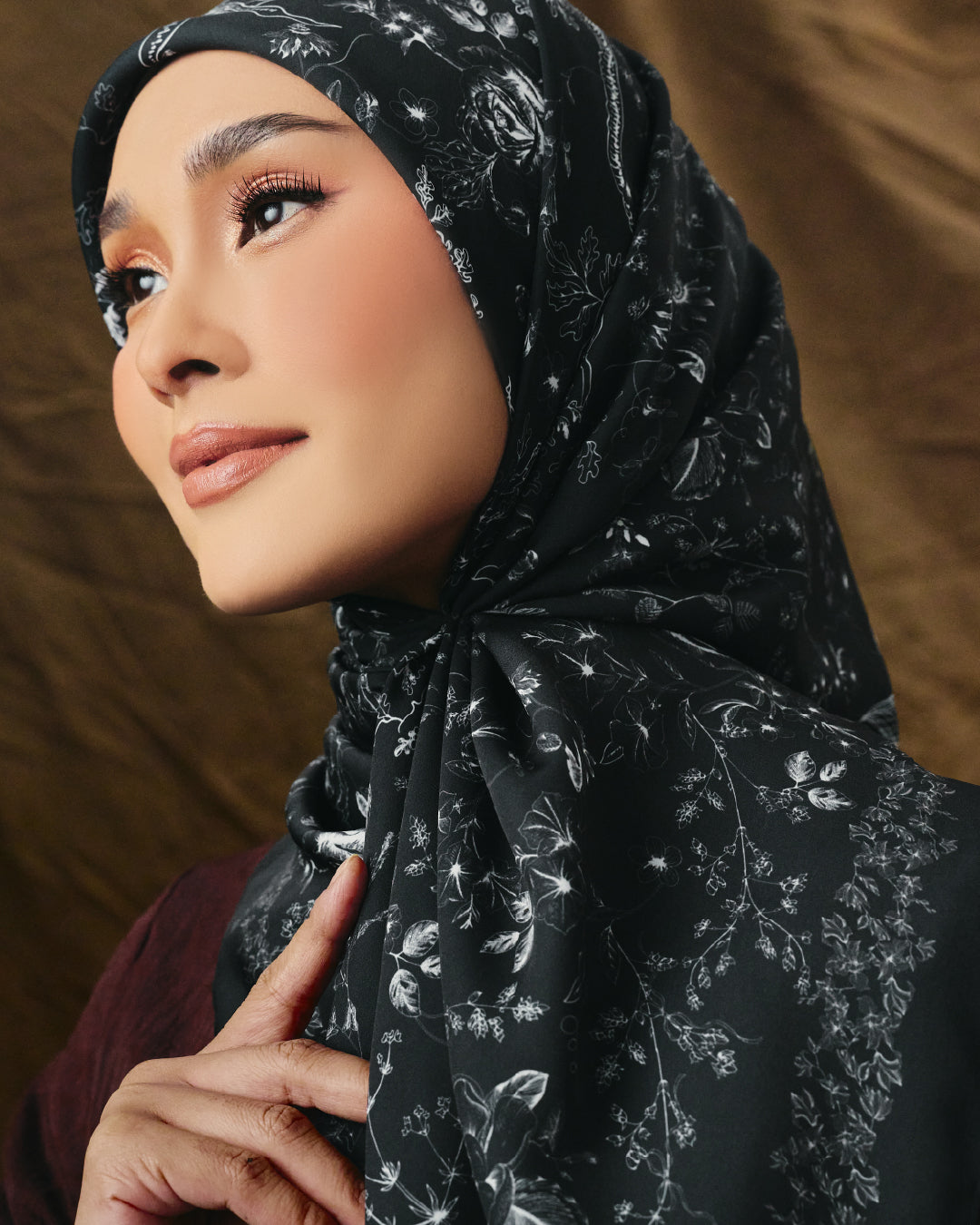 AZ WHIMSY GARDEN VELVET NIGHT