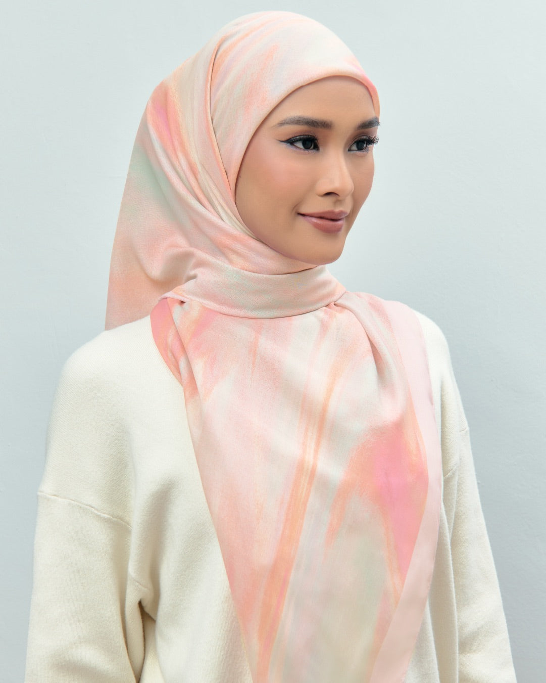 AZ AURELIA SQUARE  LYRA