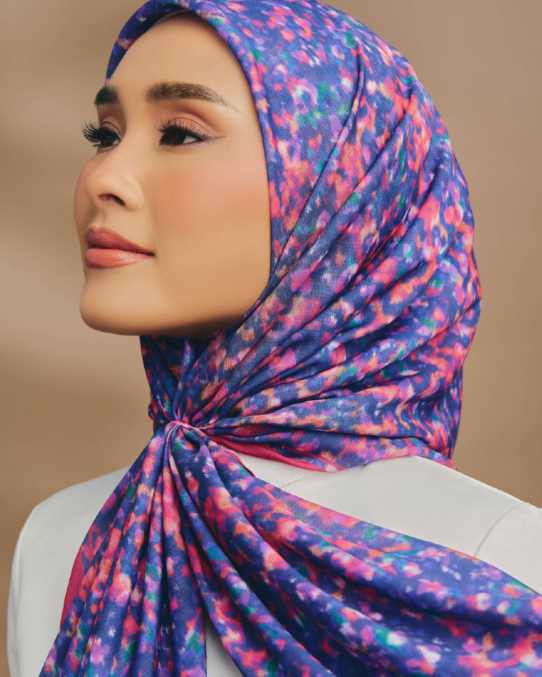 AZ CIARA CRYSTALLINE