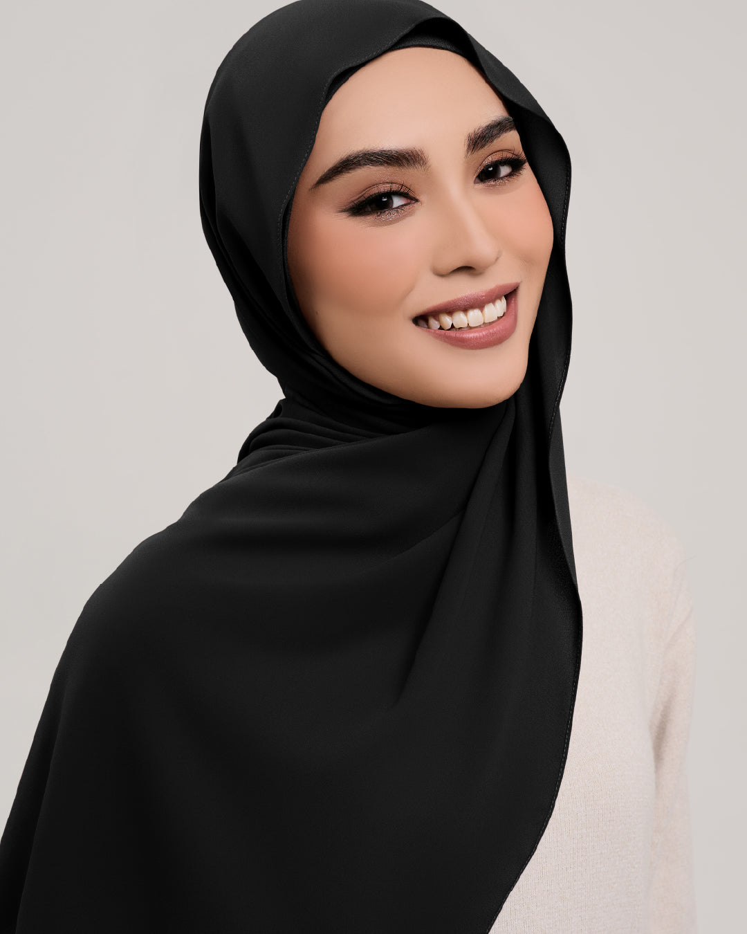 MAYA LITE INSTANT WITH COVERED NECK 2.0 BLACK