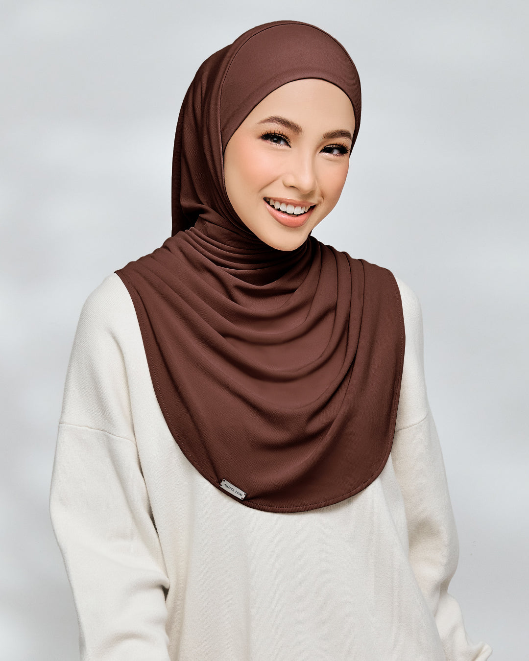 AZ KELLY TWIST INSTANT RICH BROWN