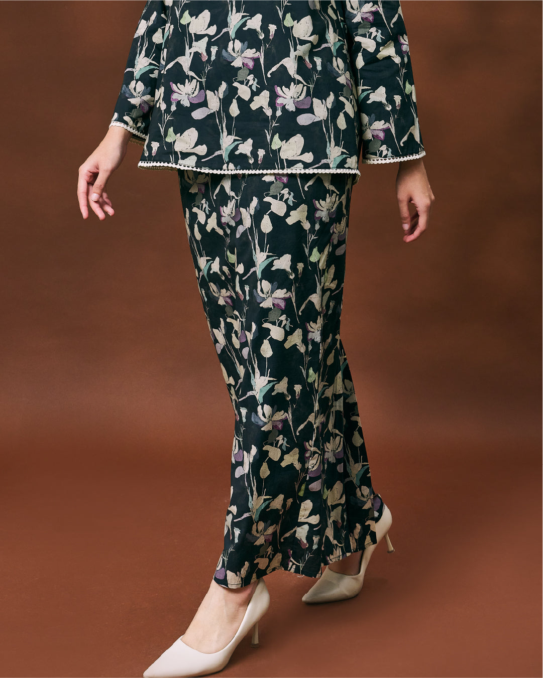 PART II: IRAMA - LILY KURUNG BLACK