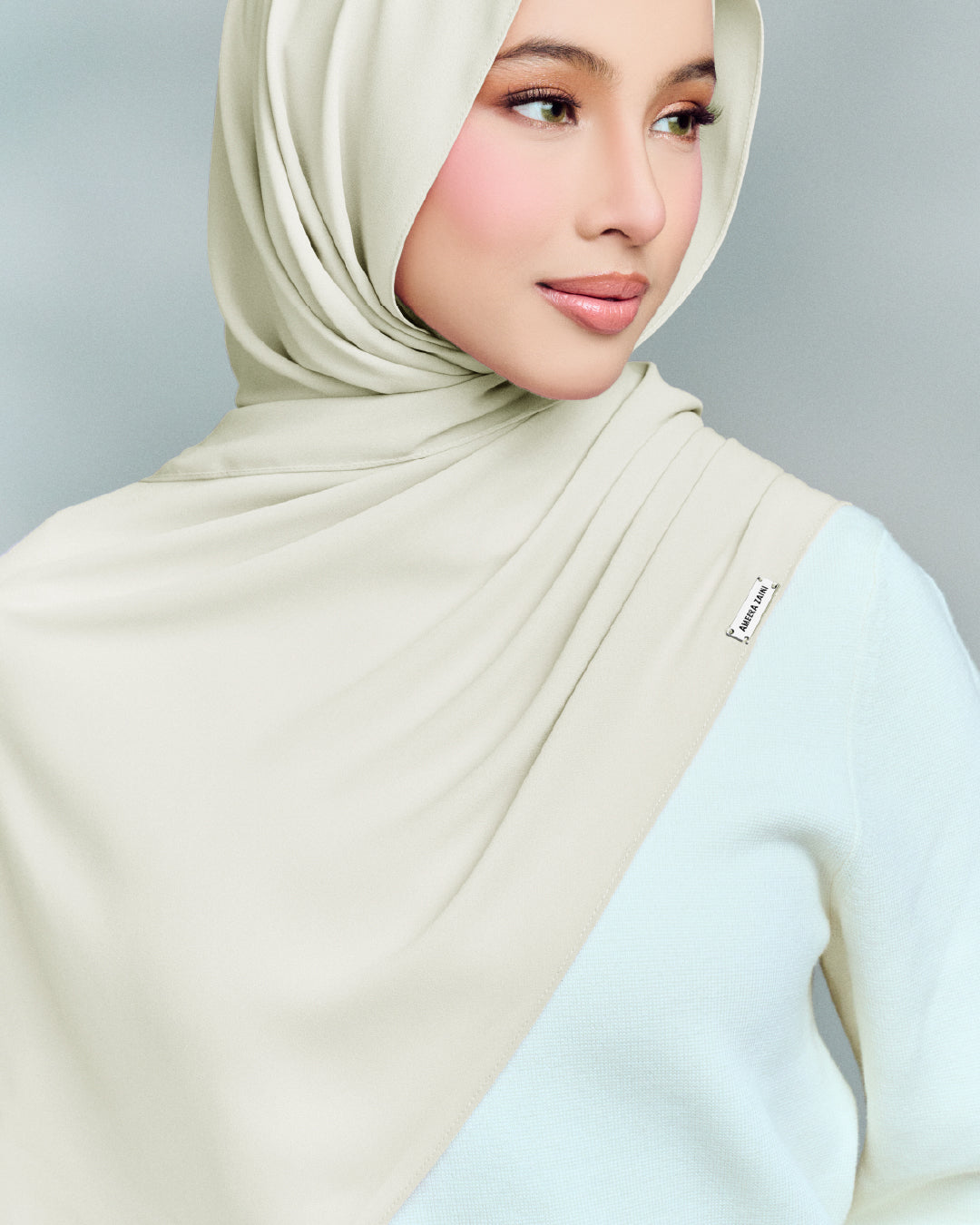 MAYA LITE INSTANT WITH COVERED NECK IVORY