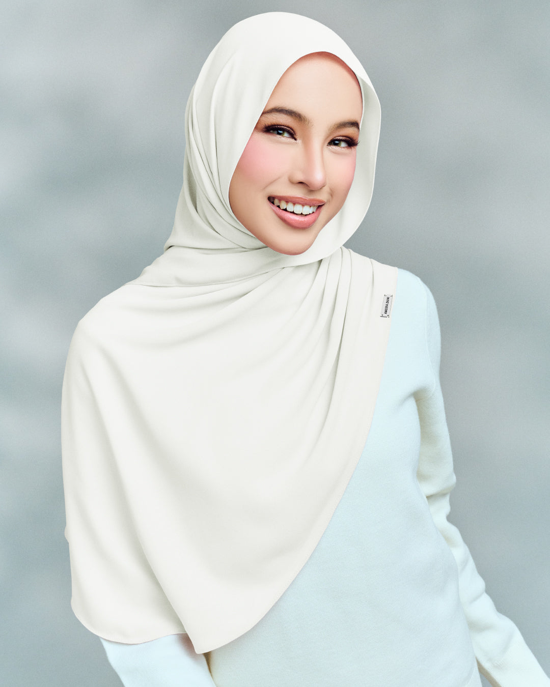 MAYA LITE INSTANT WITH COVERED NECK OFF WHITE
