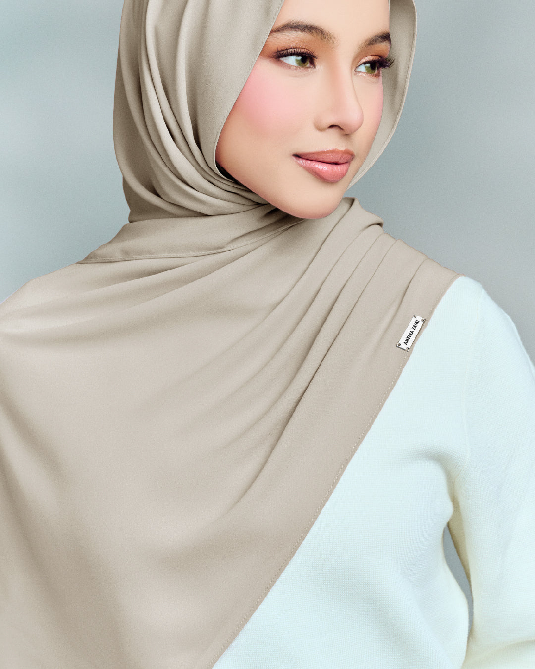 MAYA LITE INSTANT WITH COVERED NECK TOFFEE