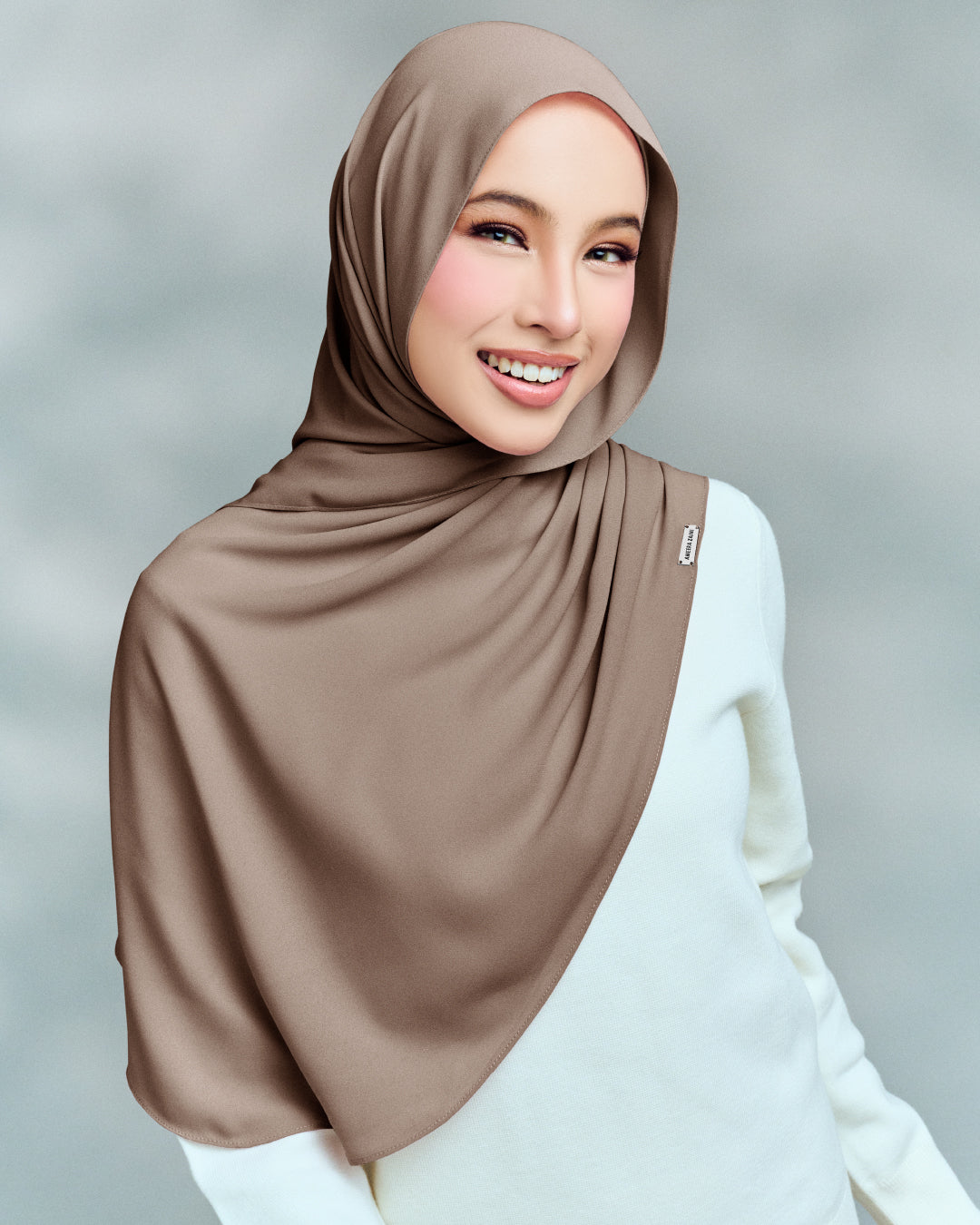 MAYA LITE INSTANT WITH COVERED NECK TRUFFLE