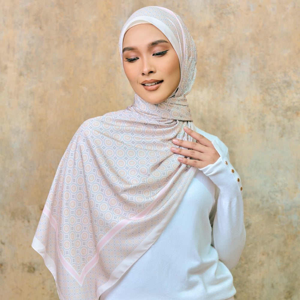 AZ THALIA SHAWL SWEET CANDY