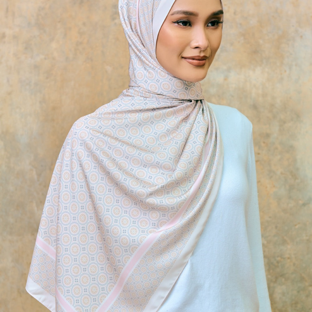 AZ THALIA SHAWL SWEET CANDY